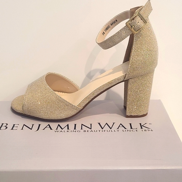 NWB Benjamin Walker Champaign Gold Dress Shoes - Picture 1 of 4